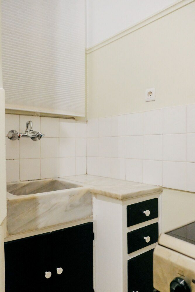 Фото Newly Renovated Athenian Apt