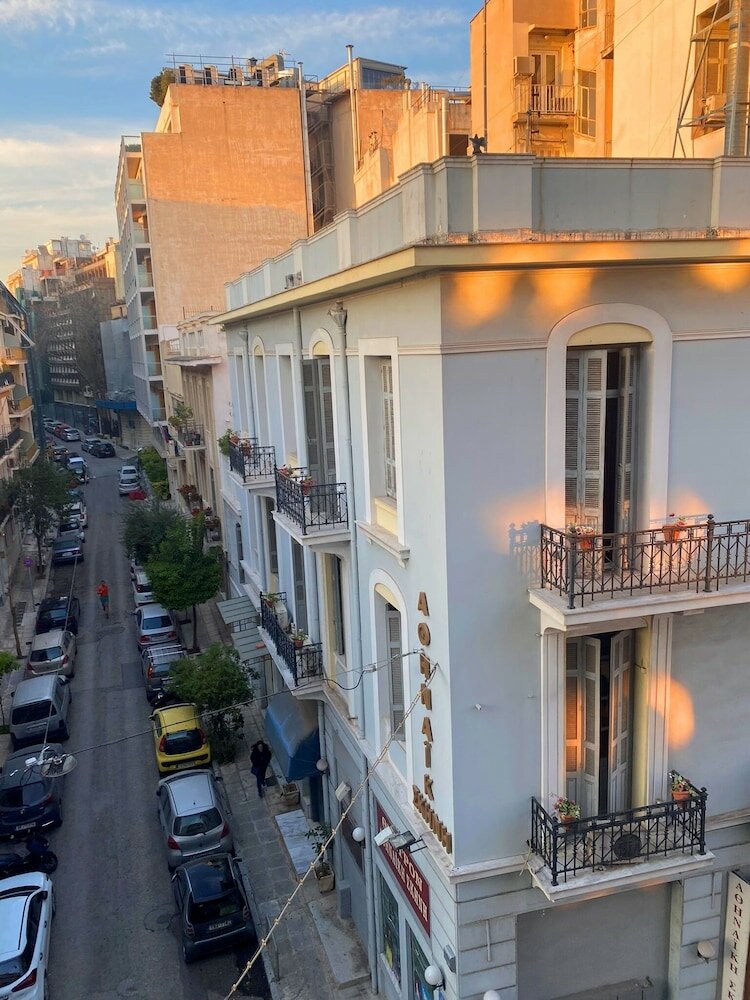 Фото A Stroll to the Acropolis Athenian Homes