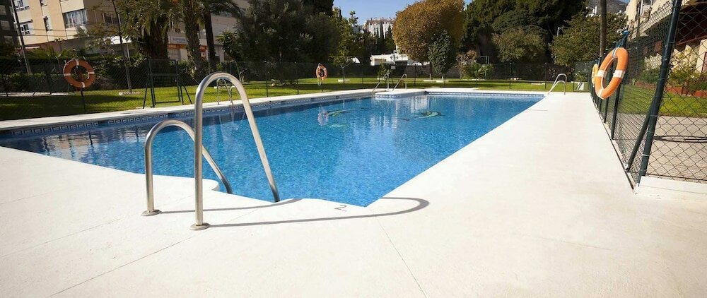 Фото Sky Sea Holidays Benalmadena