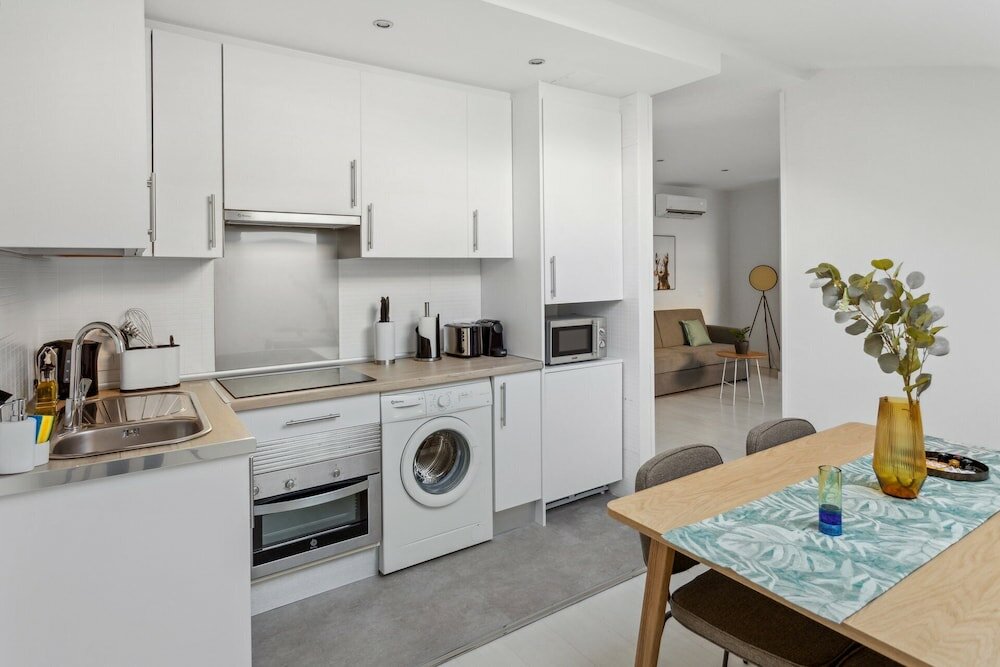 Фото Limehome Madrid Calle de la Paloma