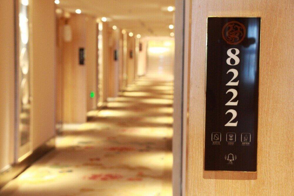 Фото Queshan Lake Arcadia Intl Resort