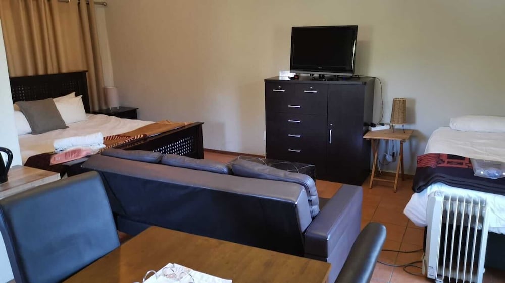 Фото Paulshof Guesthouse