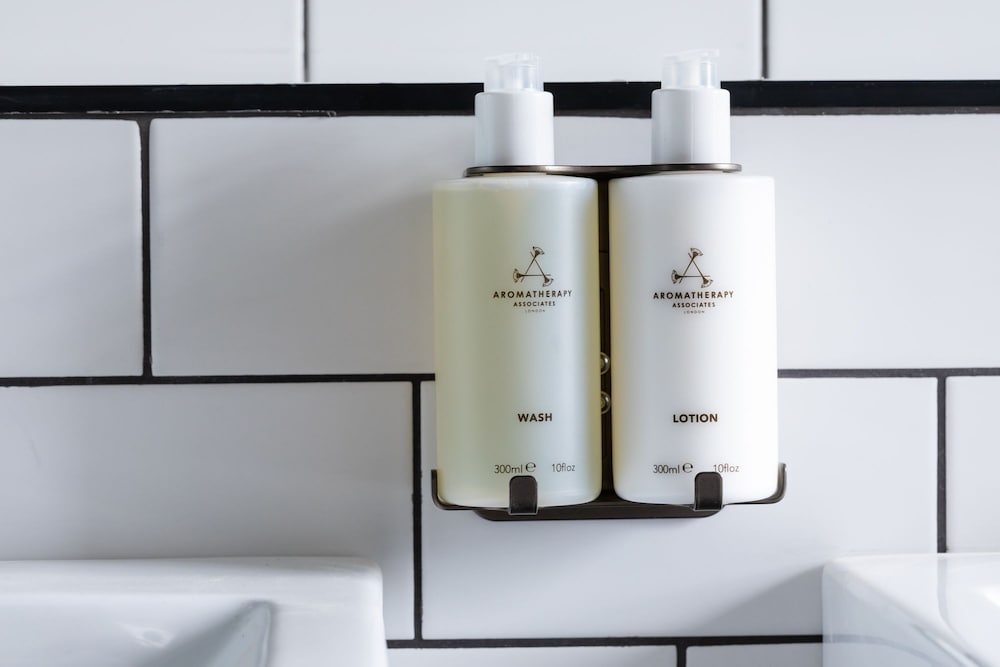 Фото Westow House