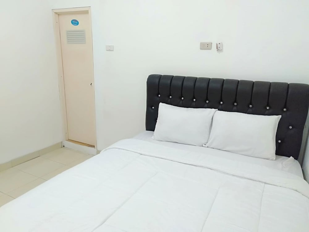 Фото Oyo 92596 Al-razzaq Guest House