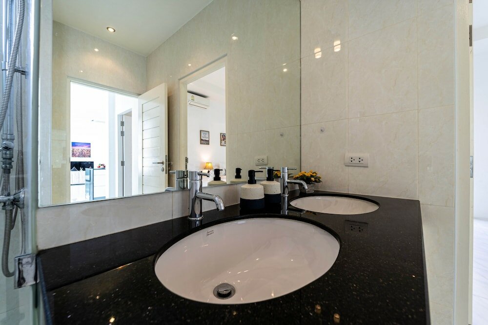 Фото Modern Large 2 Bedroom Pool Villa - Pv2