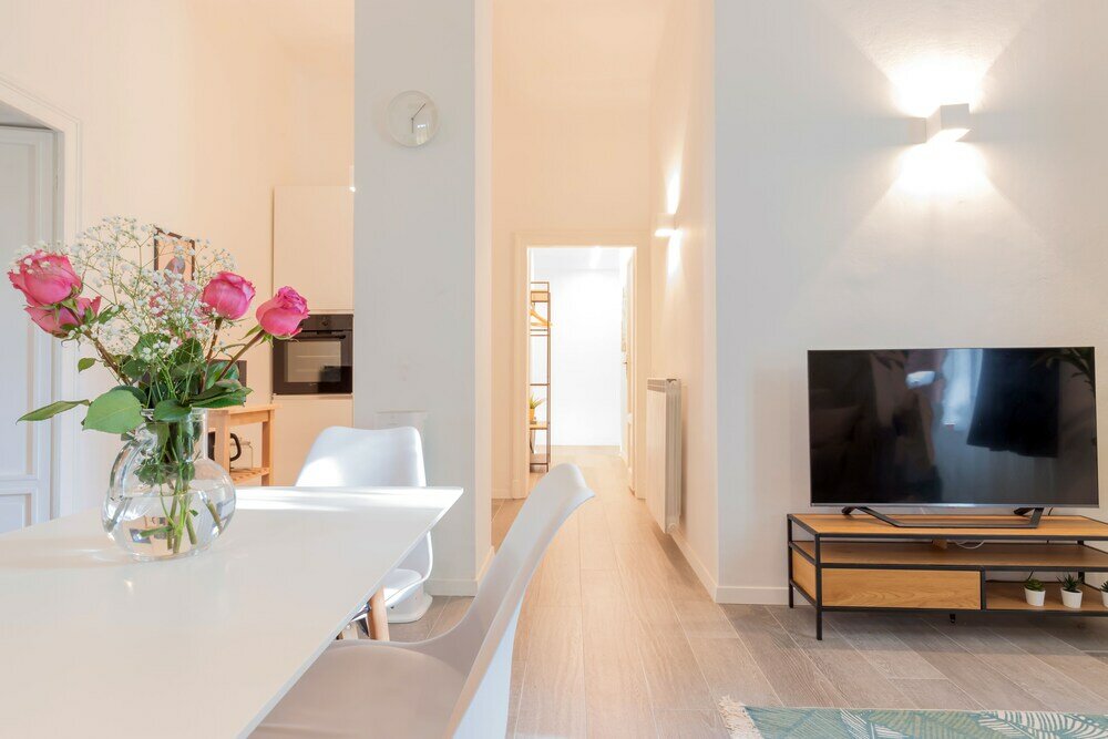 Фото Charming Apartment Milano City Center