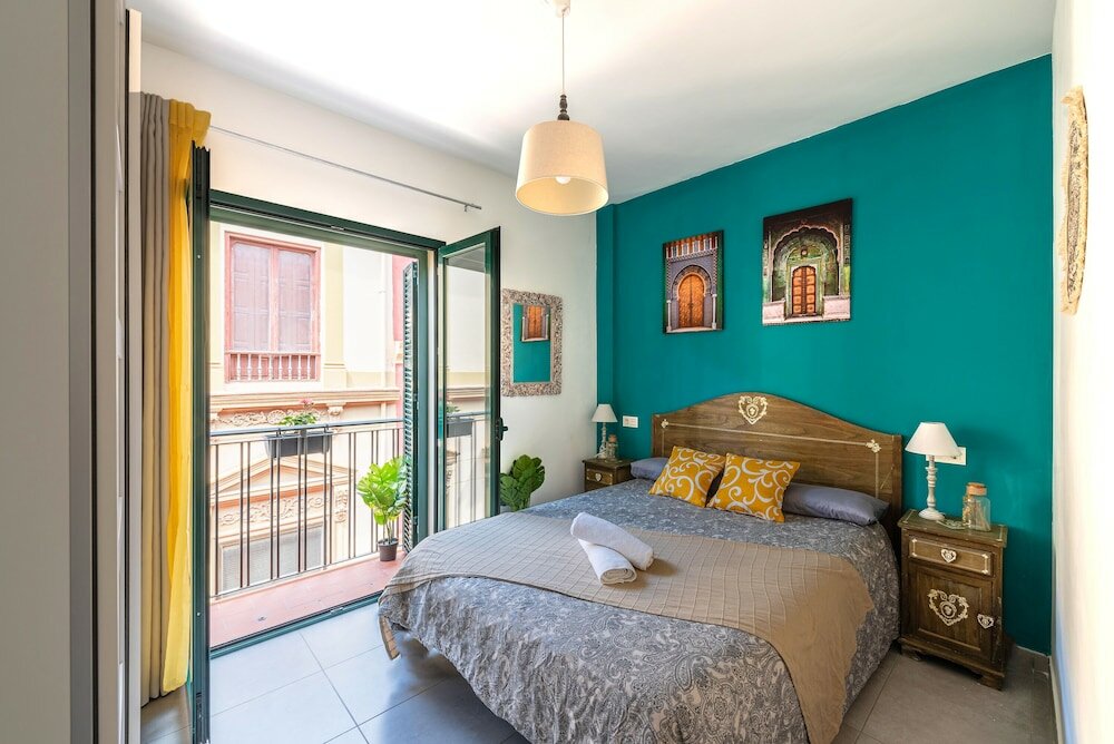 Фото Skysea Holidays City Center Suites