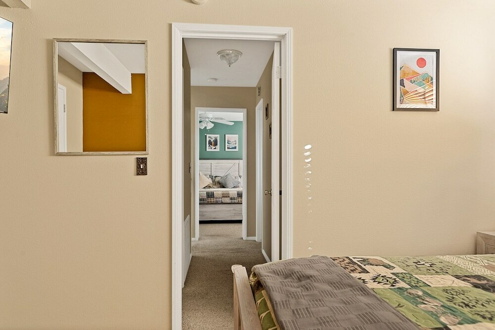 Фото The Leehive