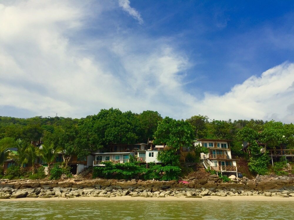 Фото Phi Phi Cozy Seafront Resort