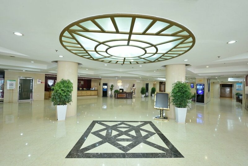 Гостиница Golden Oasis Hotel в Пекине