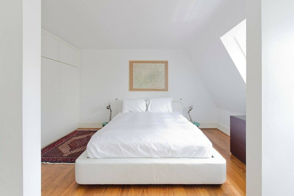 Фото Beautiful 2 Bed W Roof Terrace in Holland Park