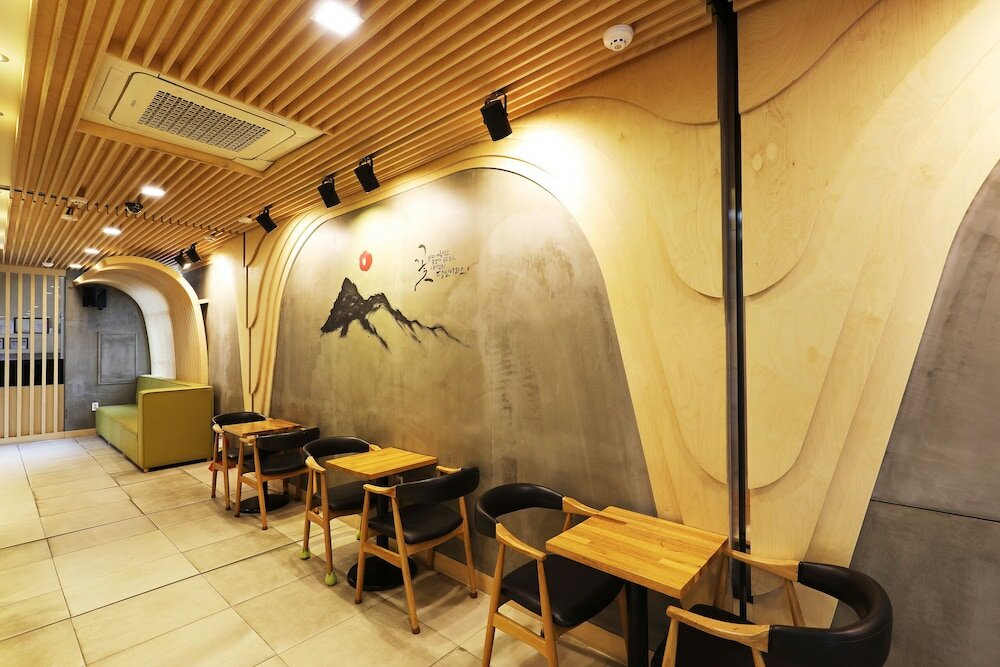 Фото Ace Family Hotel