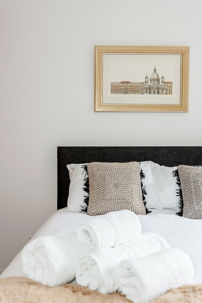 Фото Kings Road Apartments