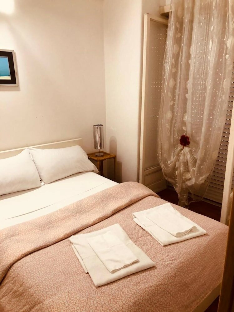 Фото House Serena in Rome