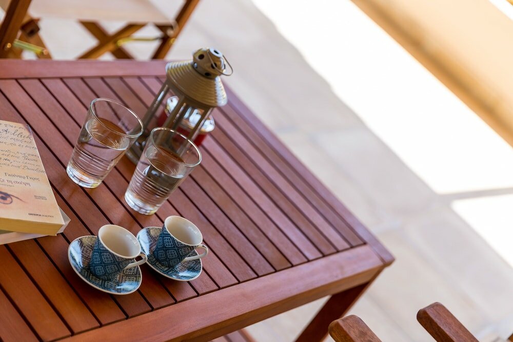 Фото Gorgeous Villa With Pool & Gardens