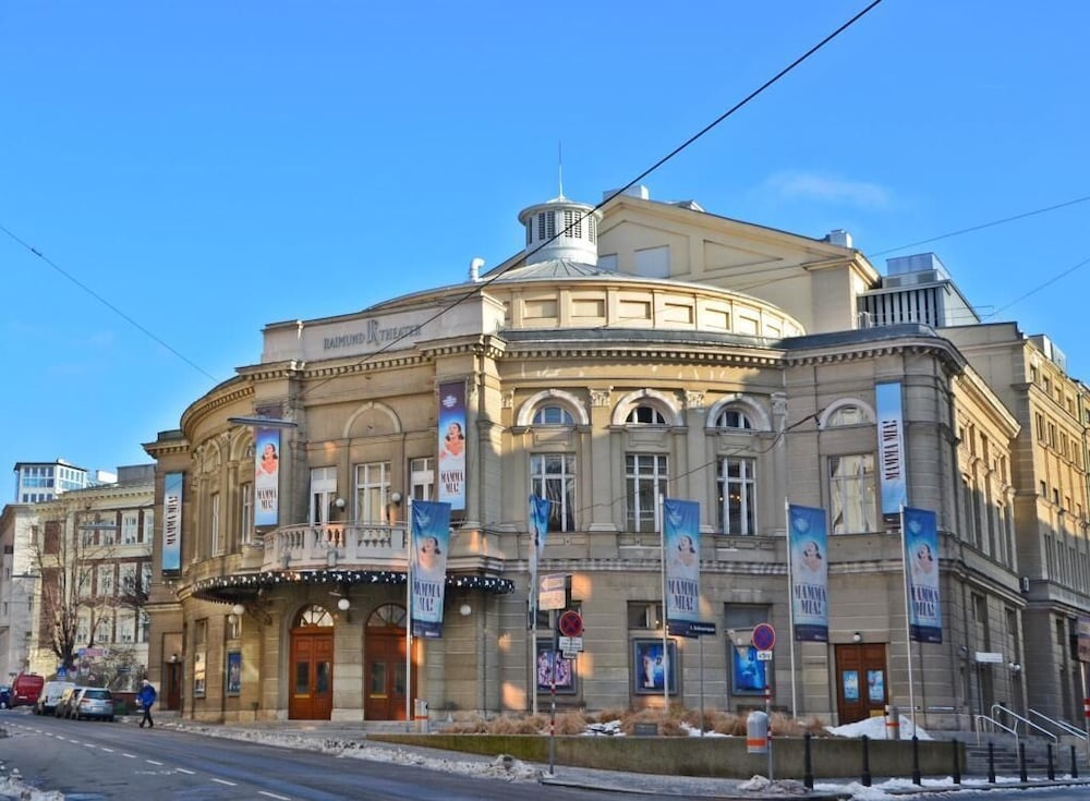 Фото отеля 3