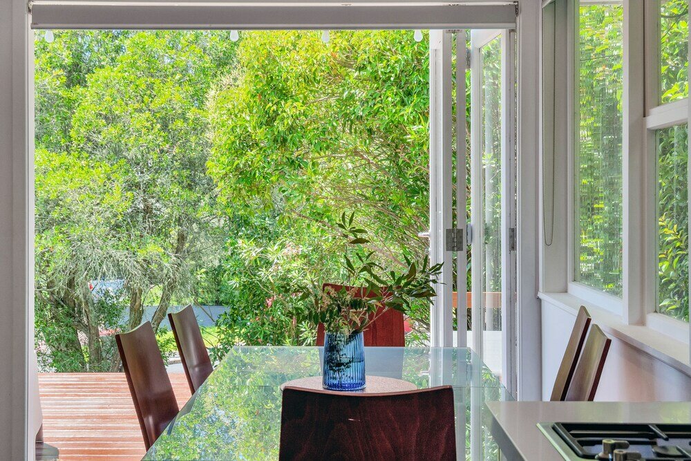 Фото Bright Airy & Spacious 3 Br Home