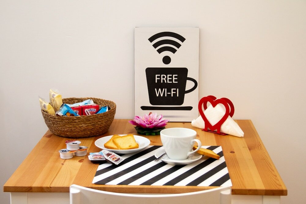 Фото Home at Rome Vatican Suites