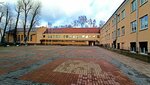 Secondary school № 13 (ulitsa Sverdlova, 27) ، مدرسة