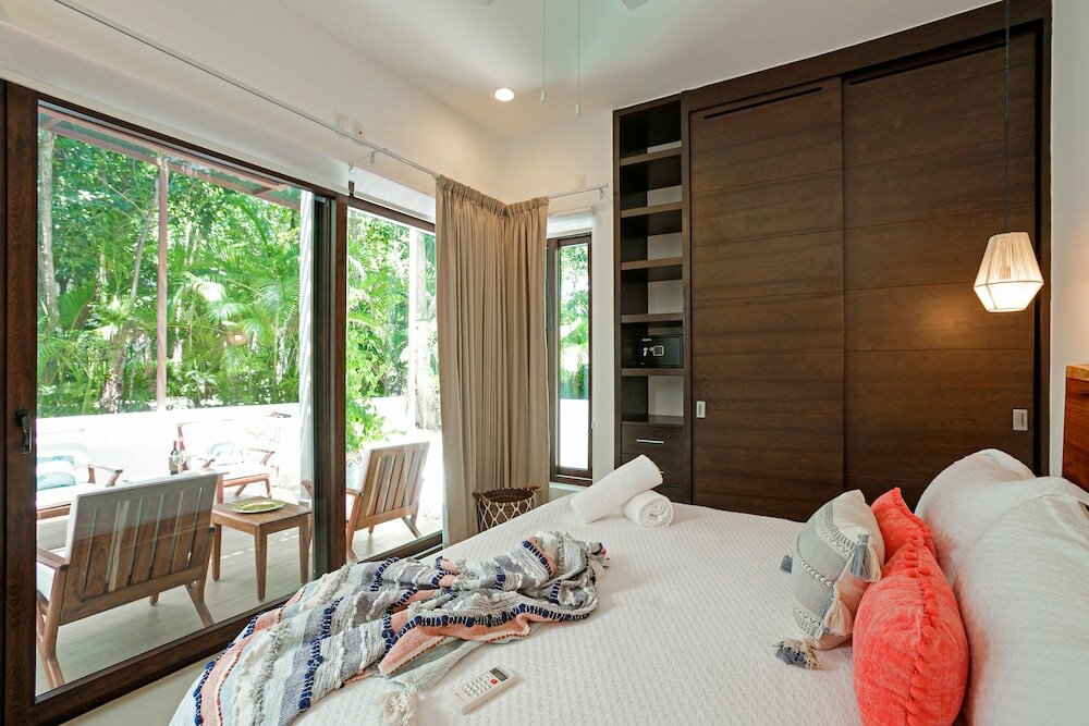 Фото Marvellouse Town House, Terrace, Pool and Golf