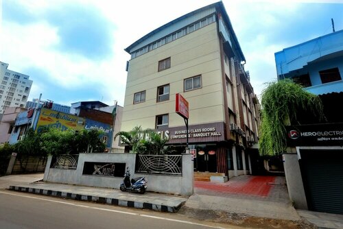 Sekaran Hotel Omr Perungudi