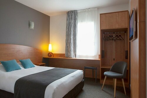 Внешний вид отеля The Originals City, Plume Hôtel в Брессюире, фото 2