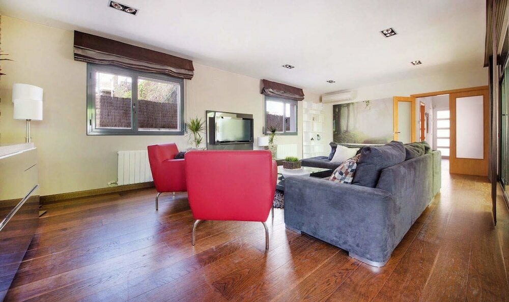 Фото Villa Déjà Vu with stunning sea views