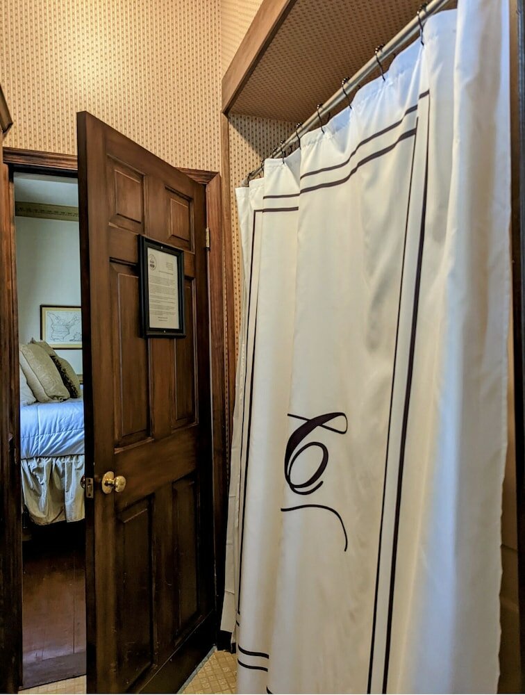 Фото Chanceford Hall Bed & Breakfast