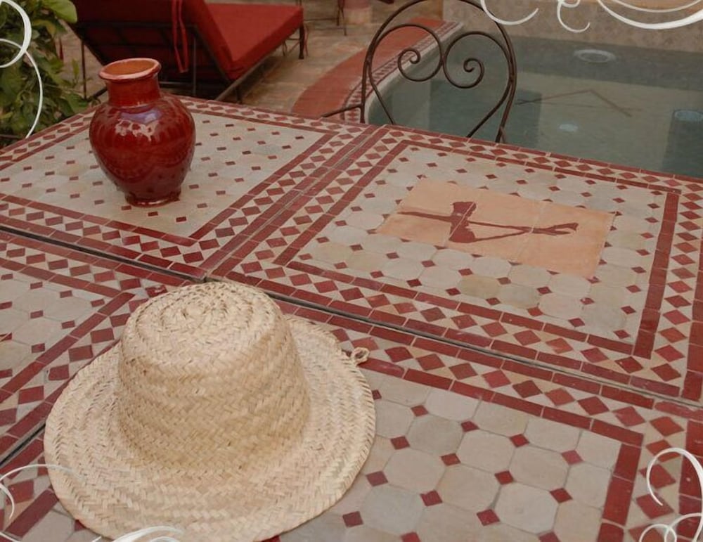 Фото Riad Assaada