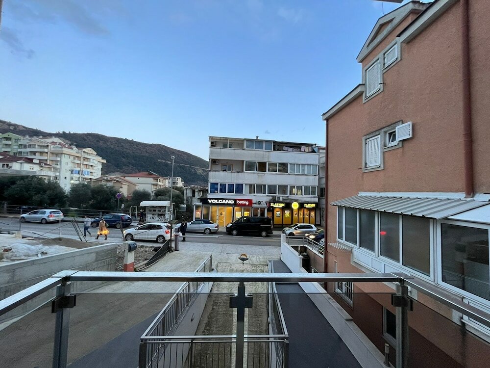 Фото Апарт-отель Pearl Apartments