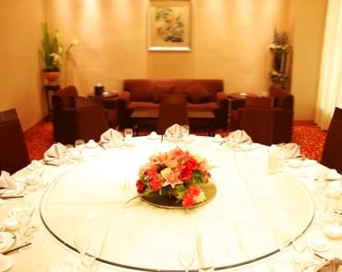 Фото Dalian Bolt Hotel