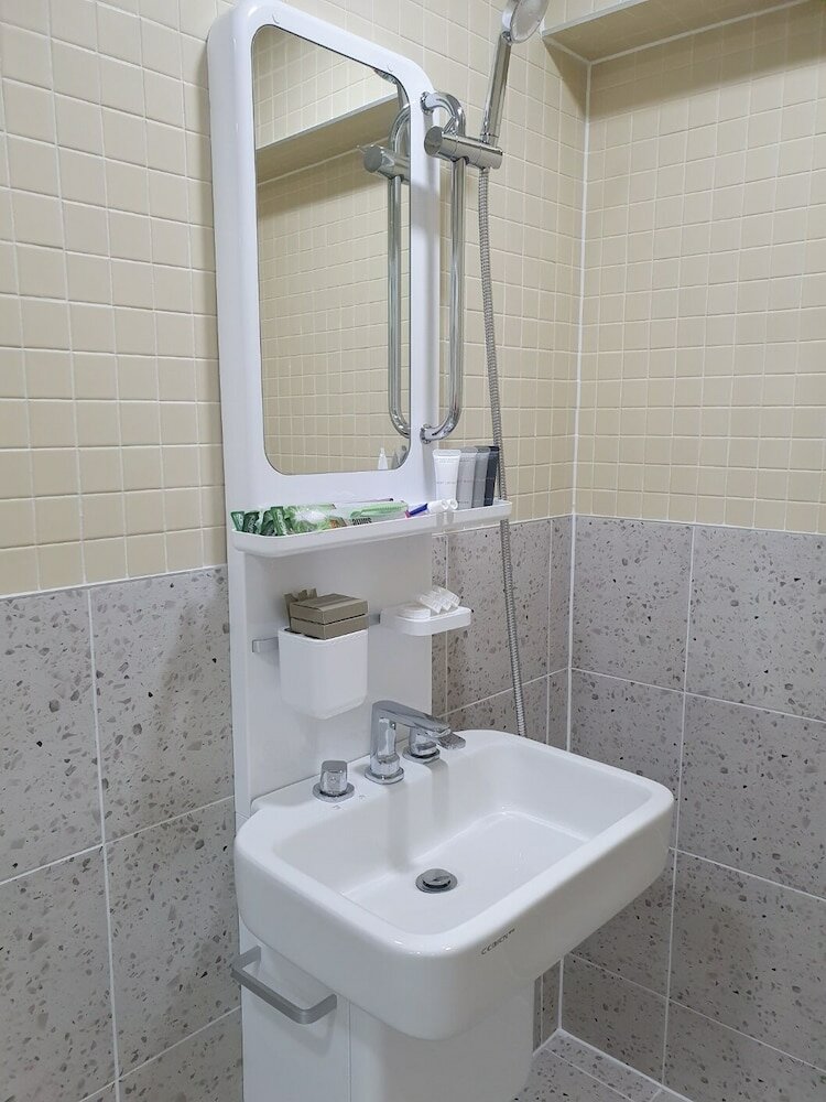 Фото Winwin Guesthouse