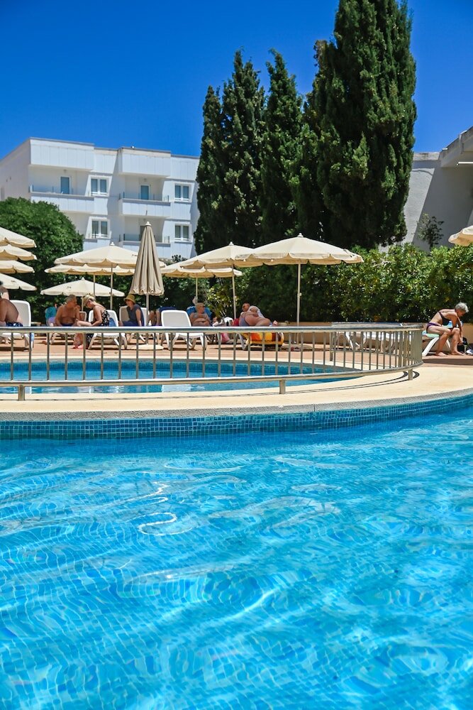 Фото Hotel Alondra