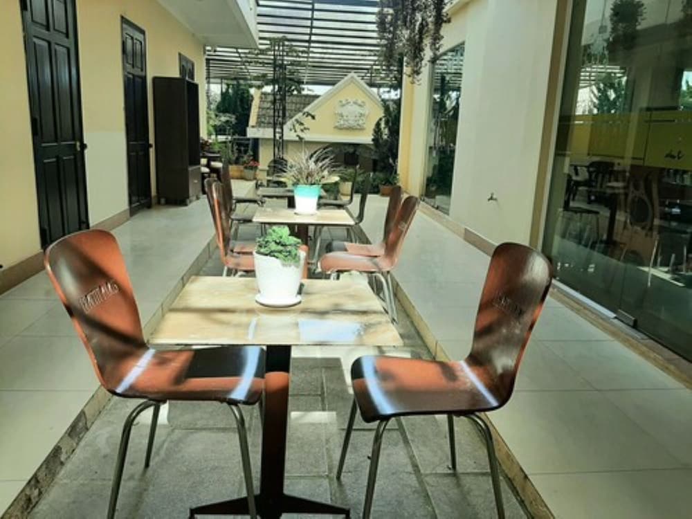 Фото Le Petit Paris Hotel Dalat