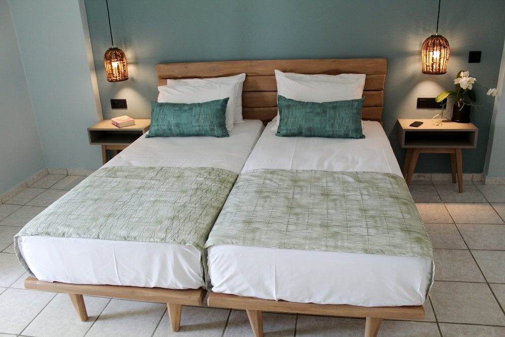 Фото Poledas Apartments