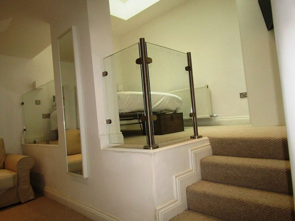 Фото Cozy Private Double En-suite - 2