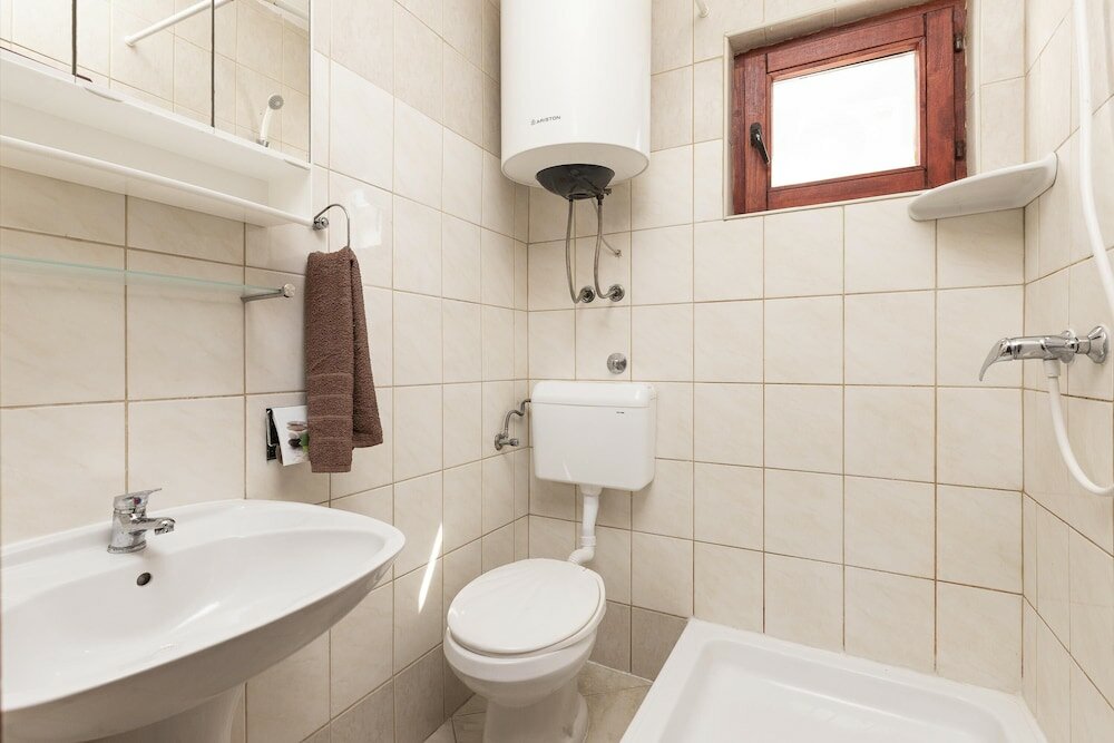 Фото Crystal Sky Apartments