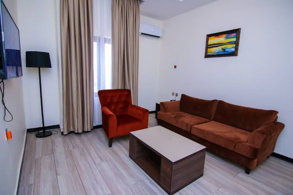 Фото Villa Toscana Hotel Asaba