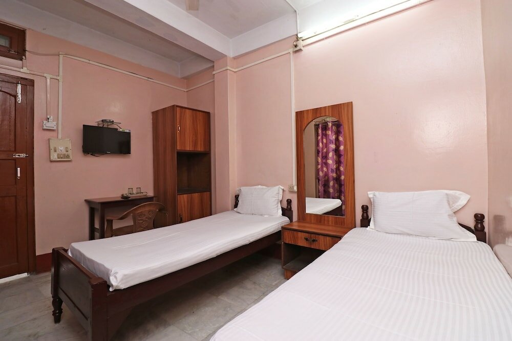 Фото Spot On 41656 Hotel Maruti