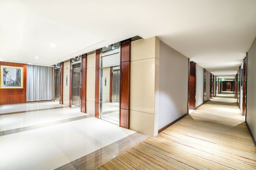 Фото Victoria Hotel Guangzhou