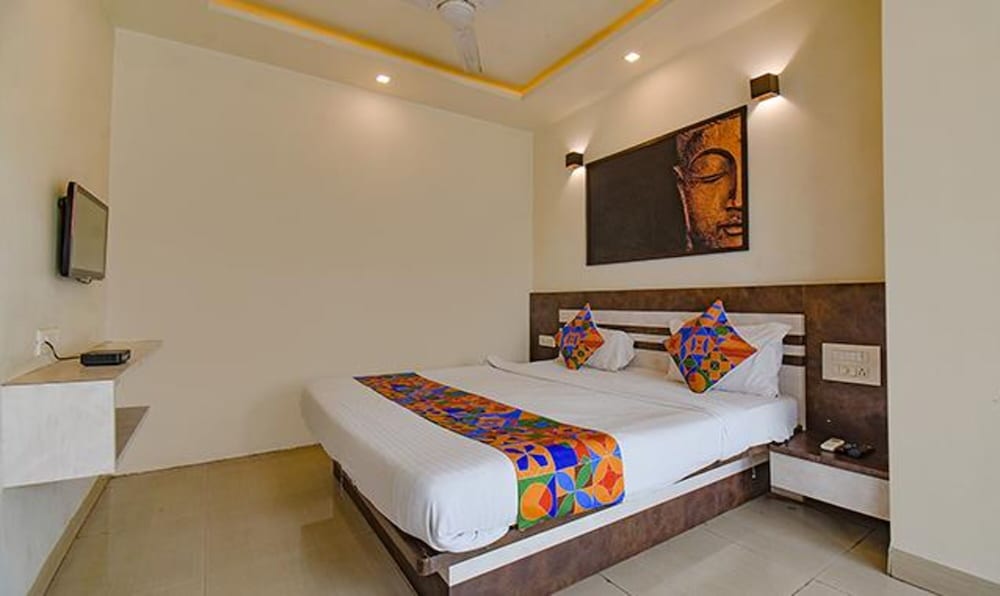 Фото Fabhotel Rs Apartment