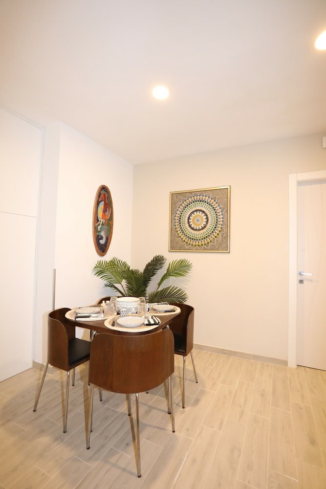 Фото Unique Luxury Apartment and Rooms