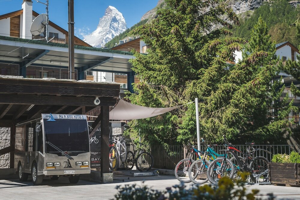 Фото Schloss Cottage - A Swiss Experience