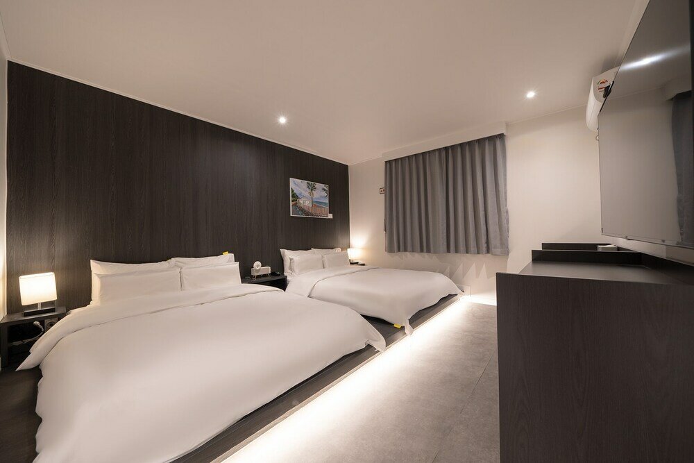 Фото Workers' Hotel Daejeon by Annk Wolpyeong