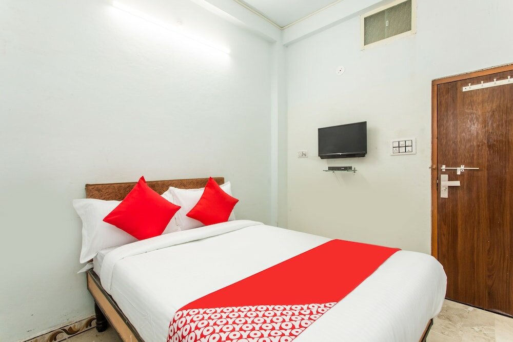 Фото Oyo 28472 Hotel Shree Palace