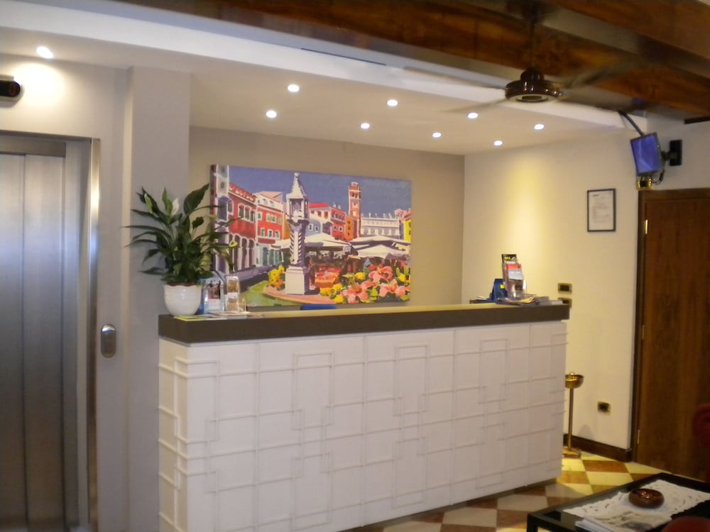 Фото Hotel Aurora