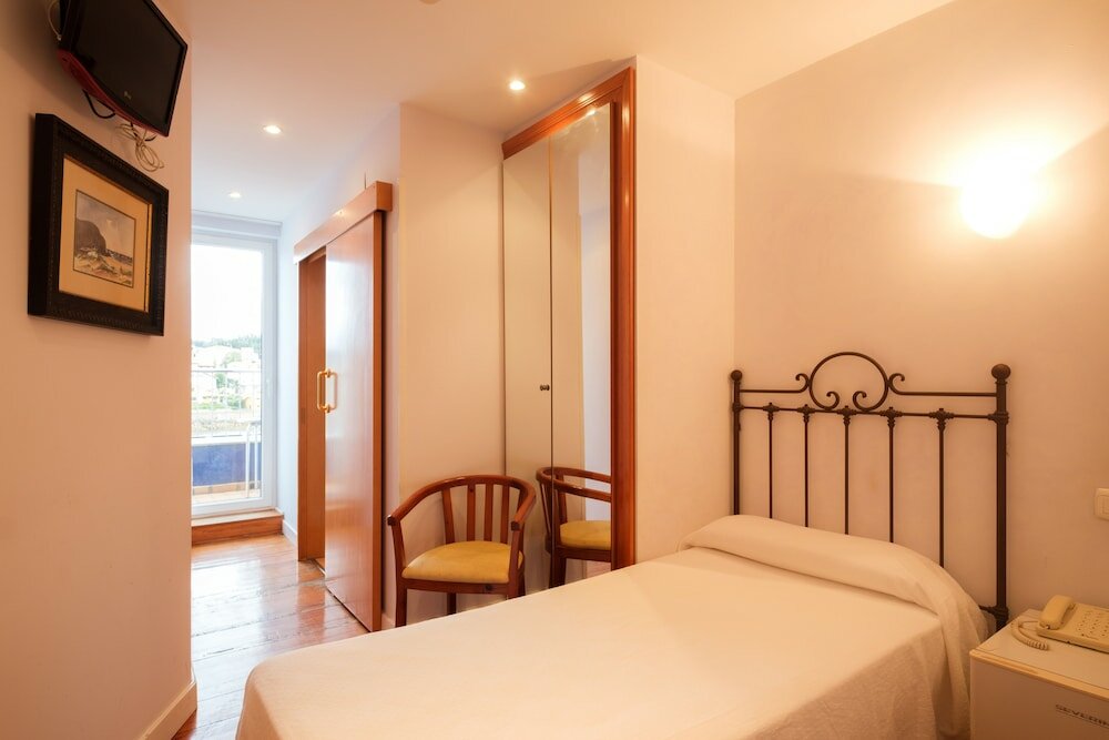 Фото Hotel Playa de Luanco