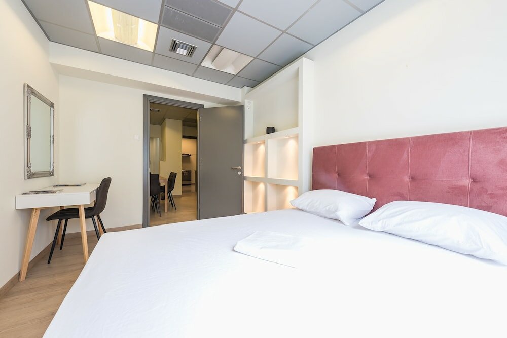 Фото Athens Welcome Suites Apartments