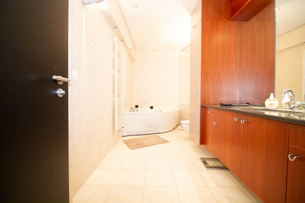 Фото Seaside Villa - 6 bedrooms