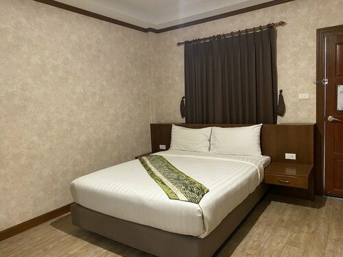 Гостиница RoomQuest Chonburi Laem Chabang